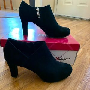 Austen Black heels